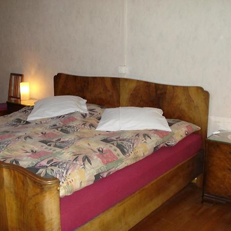 Les Tilleuls Hotel Gorgier Szoba fotó