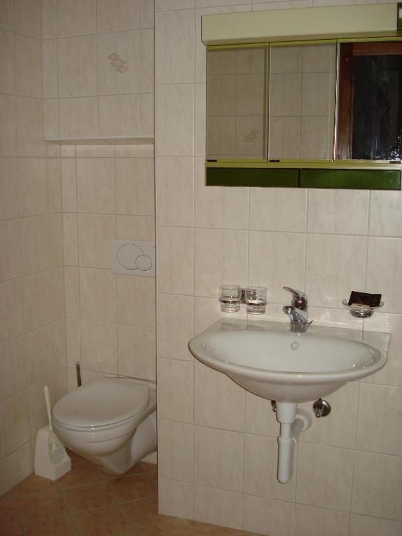 Les Tilleuls Hotel Gorgier Szoba fotó